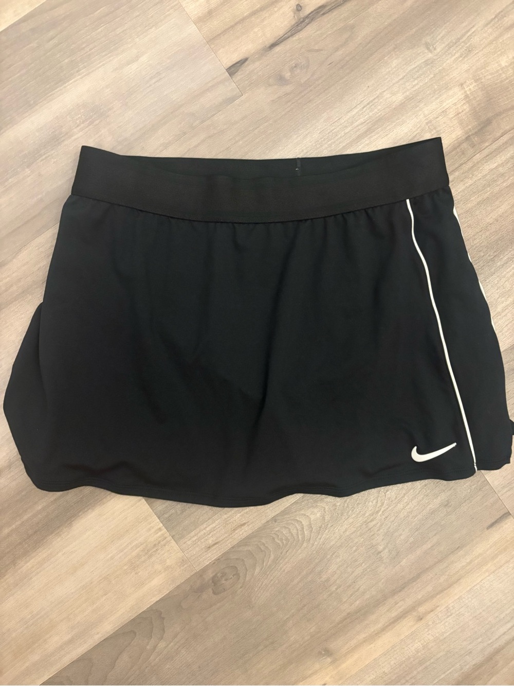 Nike Dri-FIT Black athletic skort size medium